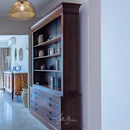 Montfleuri Apartment *