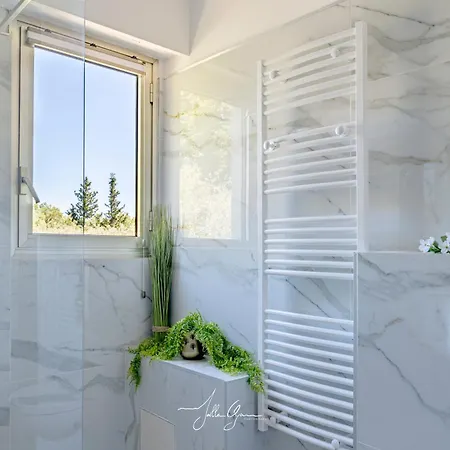 Montfleuri Apartment *