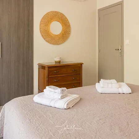 Montfleuri Apartment