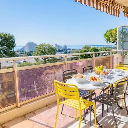 Montfleuri Apartment *